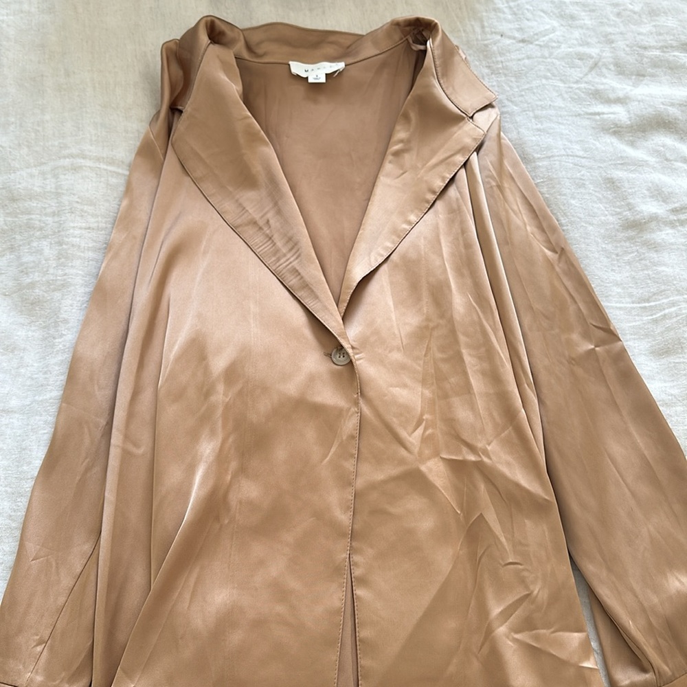 Silk like shirt